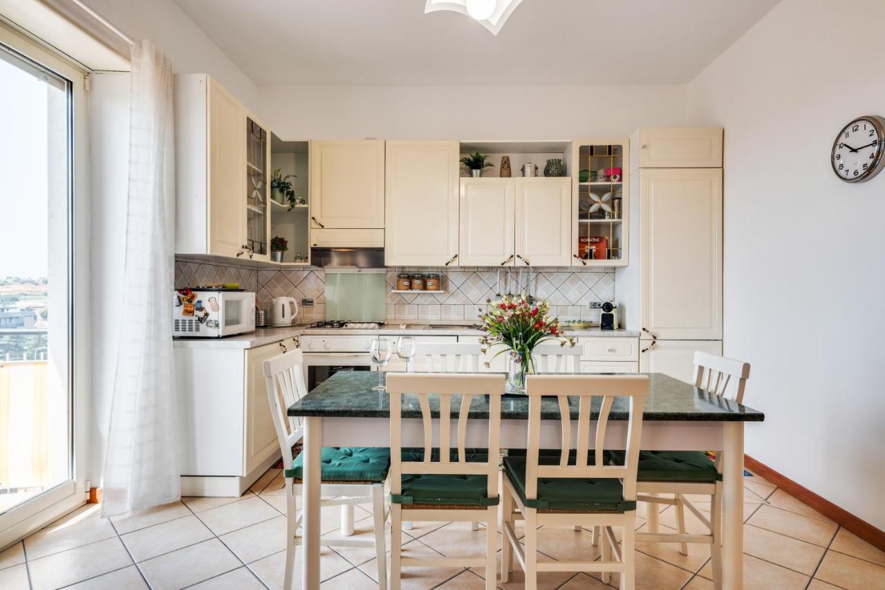 Roomy And Bright Apartment With Balconies X6 Catânia Exterior foto